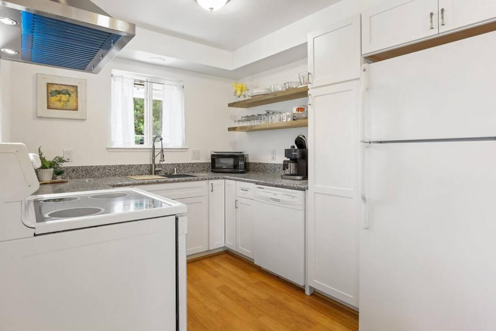 Trinity Escape Entire Home Near Lodi Lake Ngoại thất bức ảnh